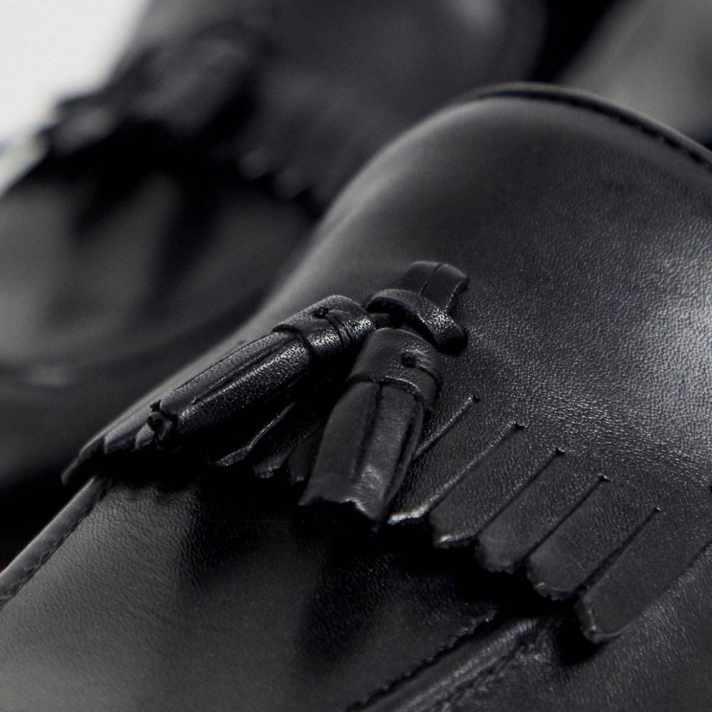 Unisex Dapper Tassel Loafer - Picture 2 of 4